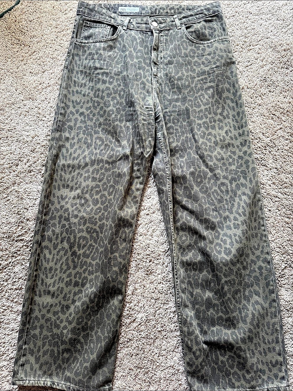 Zara Animal Print Straight Leg Jeans in Gray Like New